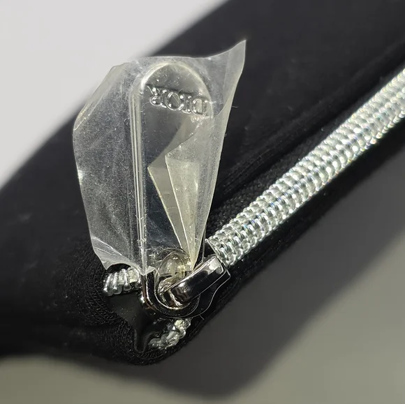 Dior Beauty Pouch - Picture 4 of 8